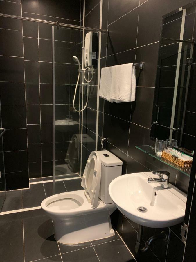 Gia Huyen Hotel Ho Şi Min Exterior foto